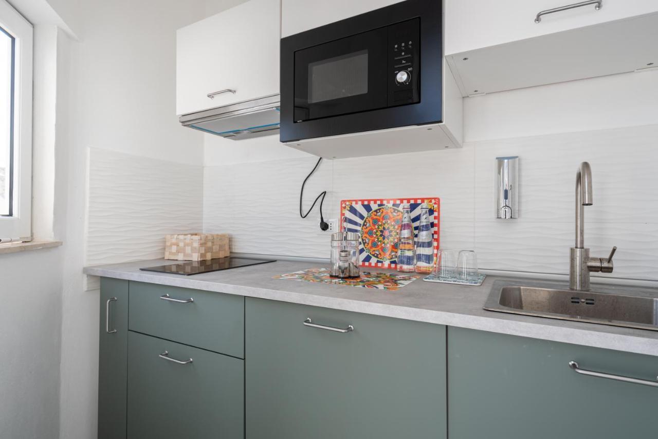 Attico 37 - Suite Con Terrazza Privata E Cucina Palermo Eksteriør bilde